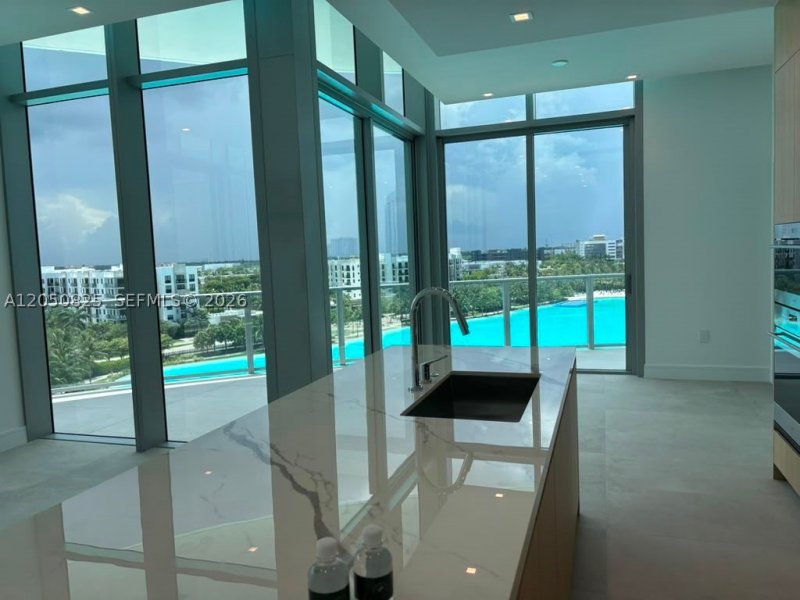 Apartment for rent at One Park Tower by Turnberry 606