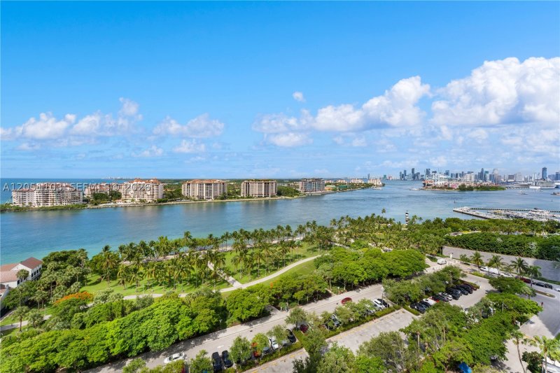 South Pointe Tower Apt #1805