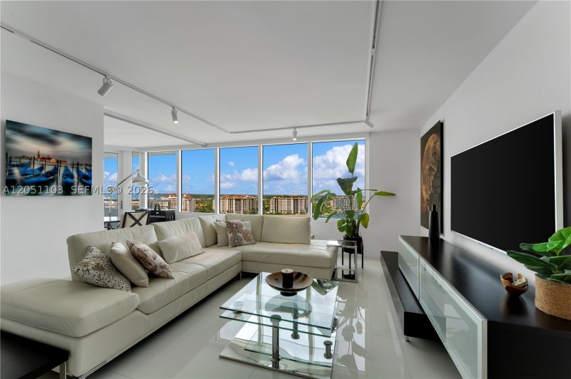 Condo for sale at South Pointe Tower 1805