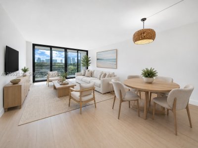 Biscaya Apt #610