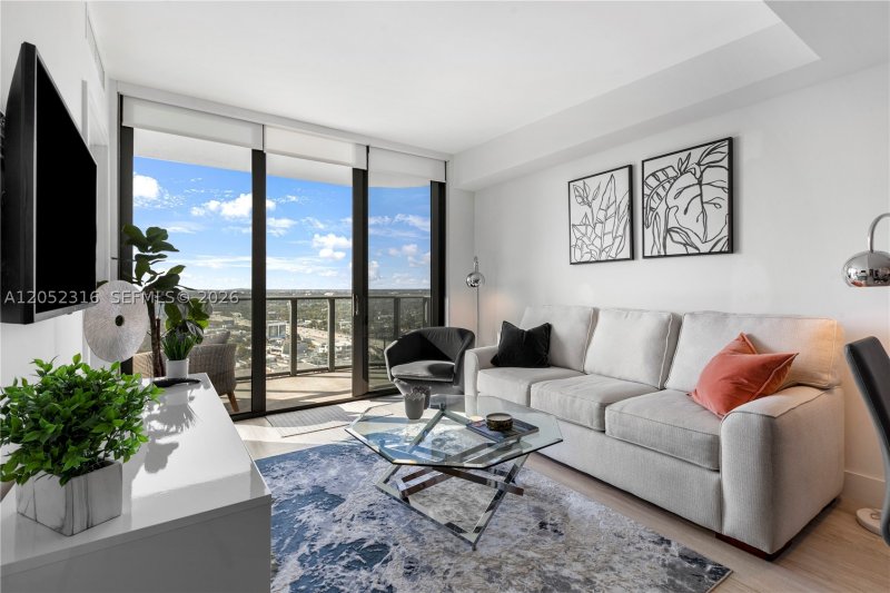 Apartment for rent at Hyde Midtown 2410