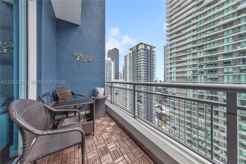Apartment for rent at Infinity on Brickell 2216