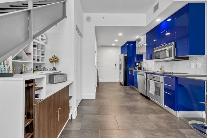 Apartment for rent at Infinity on Brickell 2216