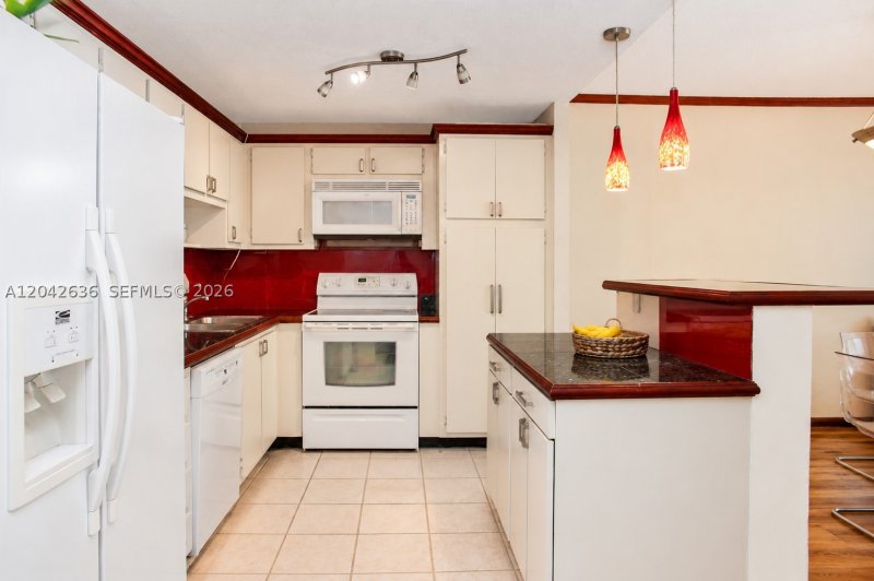 Property photo # 8