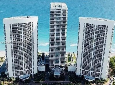 Beach Club Two Apt #4007