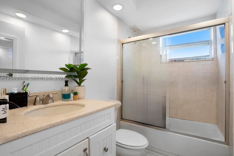 Property photo # 8