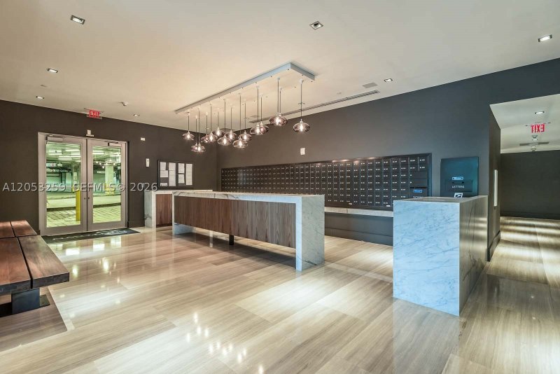 Comprar apartamento en Midtown Miami 2 H0907