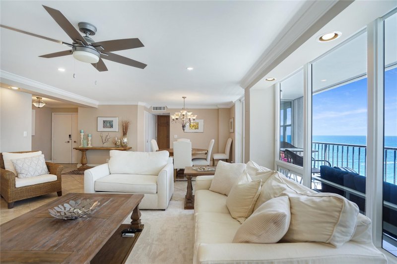 Plaza South Apt #11J