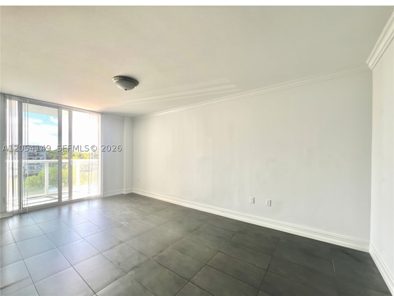 Alquiler de apartamento en Royal Club Condo 402