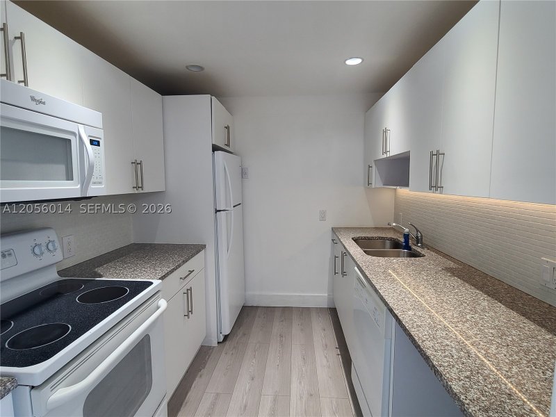 Condo for sale at El Dorado 2408