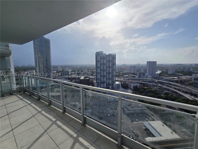 The Ivy Apt #3006