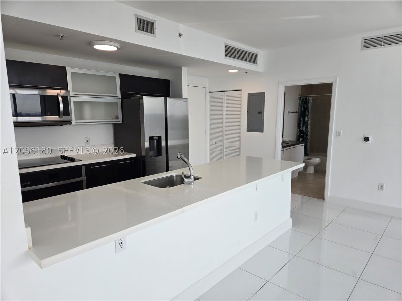 Apartment for rent at The Ivy 3006