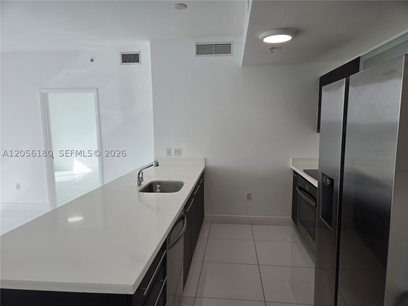 Apartment for rent at The Ivy 3006