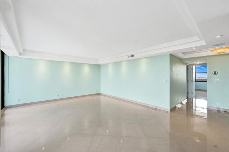 Condo for sale at The Corinthian 22F