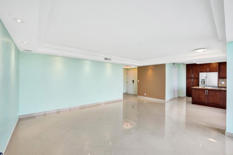Condo for sale at The Corinthian 22F