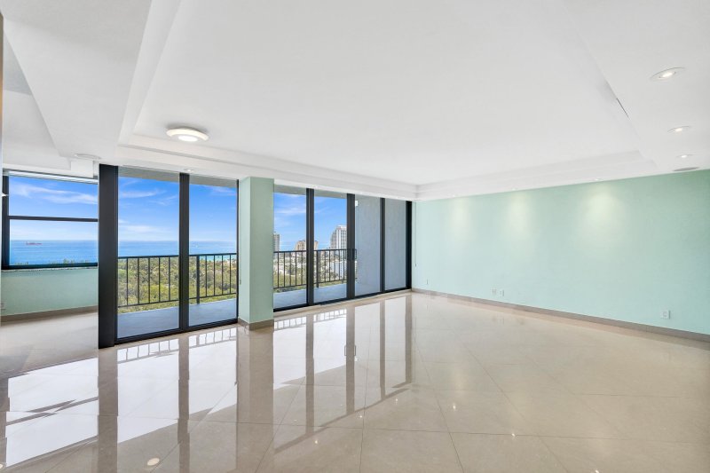 Condo for sale at The Corinthian 22F