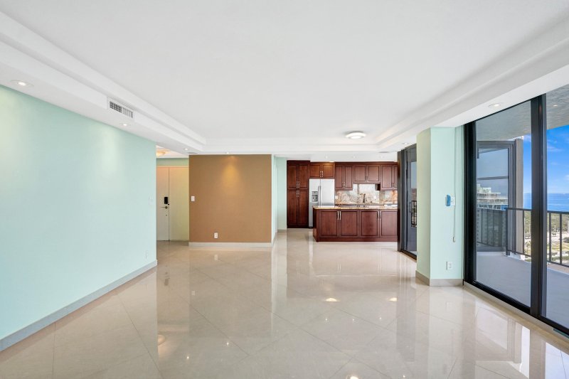 Condo for sale at The Corinthian 22F