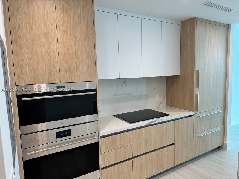 Alquiler de apartamento en One Park Tower by Turnberry 1407