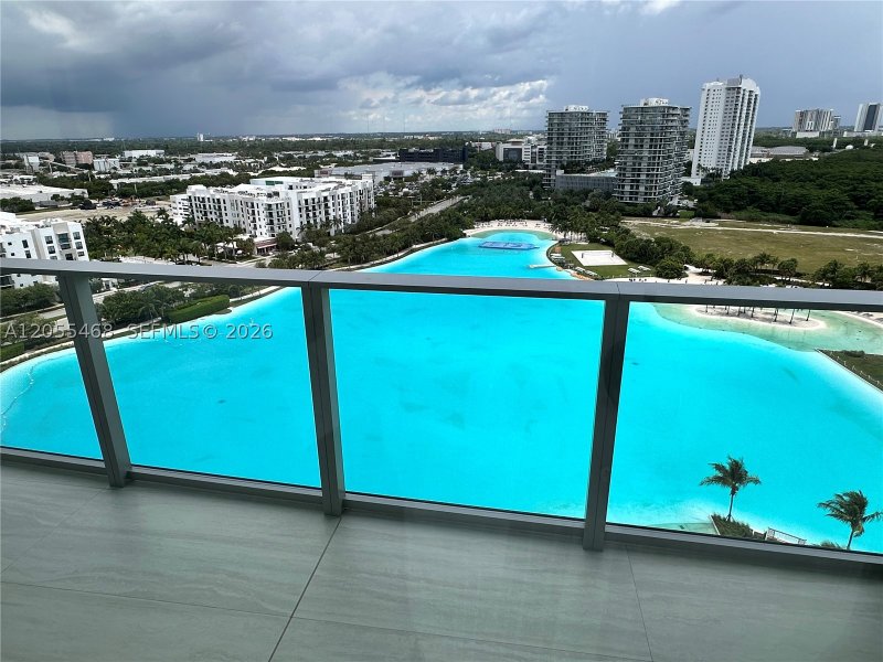 Alquiler de apartamento en One Park Tower by Turnberry 1407