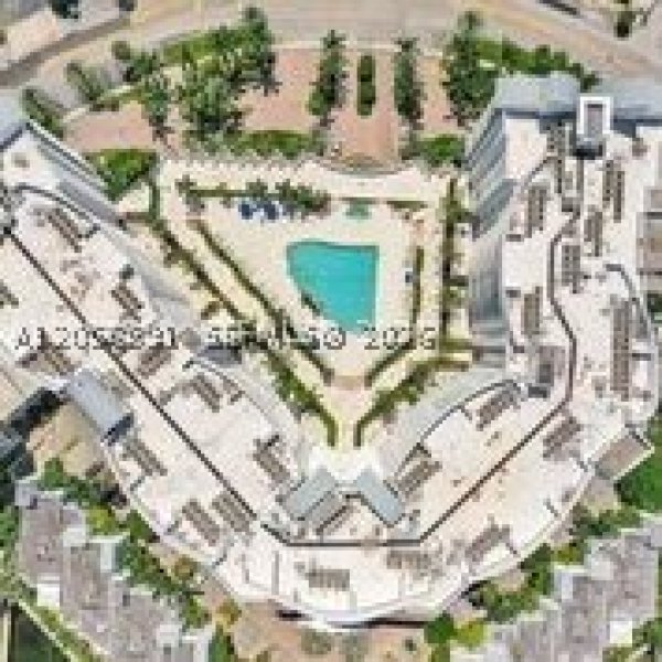 Apartment for rent at 360 Condo Marina Residences East 310