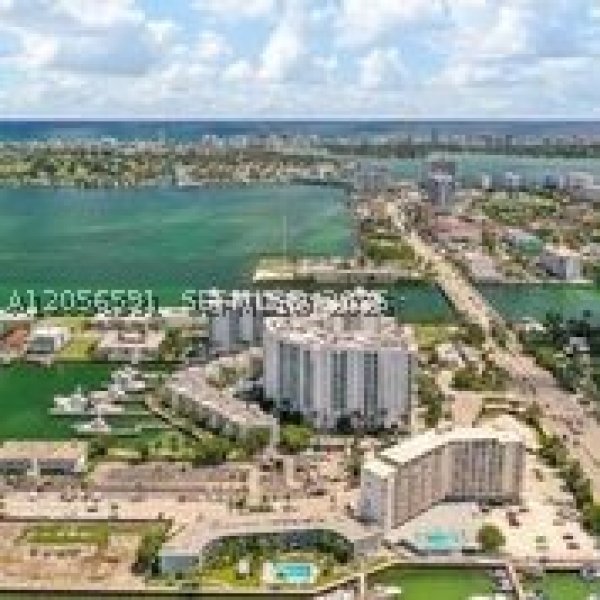Apartment for rent at 360 Condo Marina Residences East 310