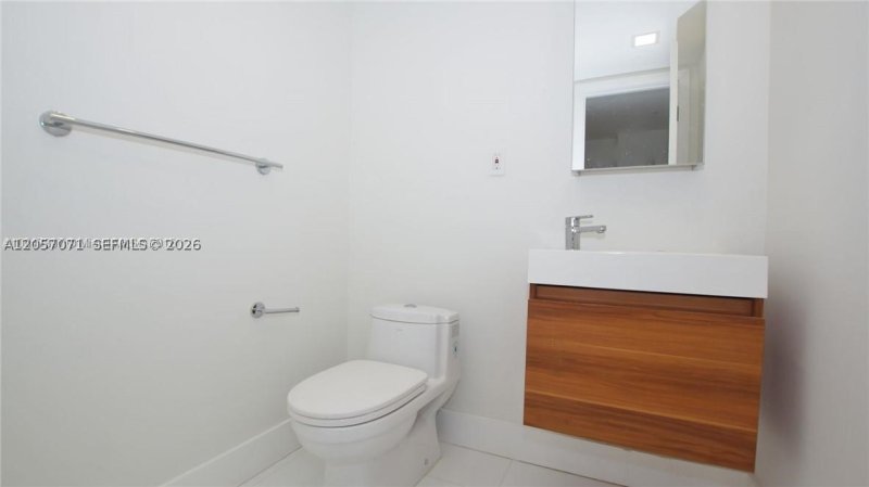 Condo for sale at Ocean View 1519