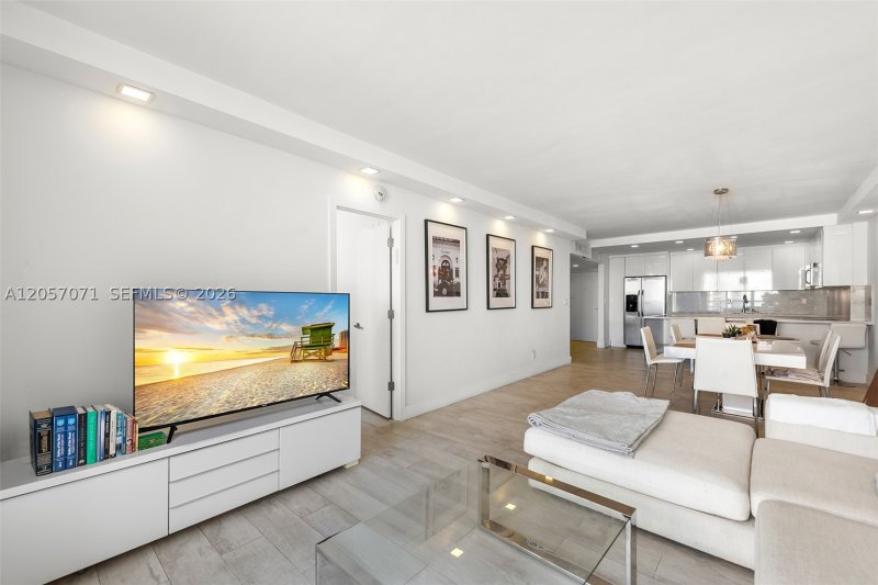 Condo for sale at Ocean View 1519