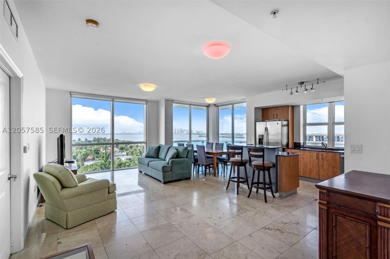 Comprar apartamento no 360 Condominium West 1126