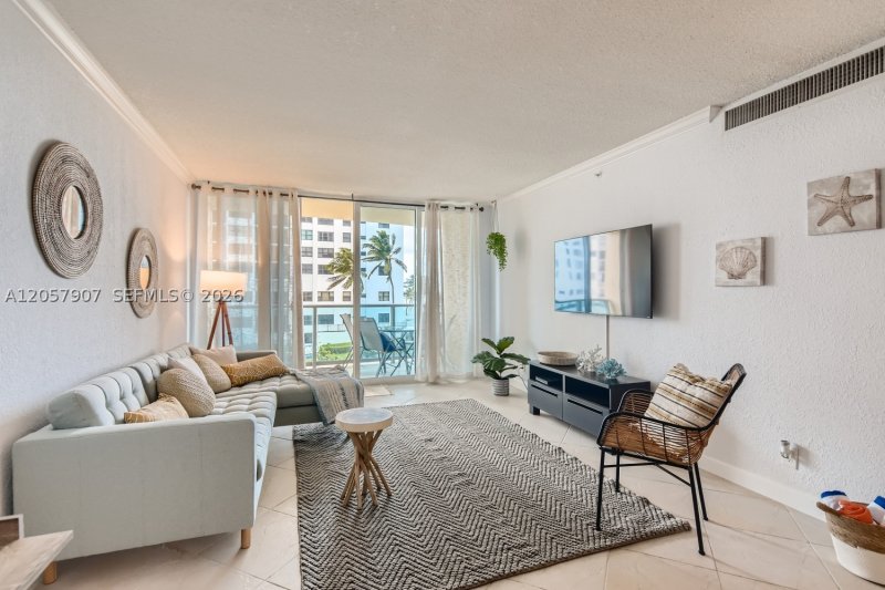 The Wave Condo Apt #308