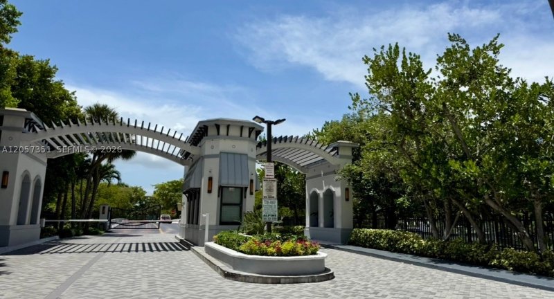 Poinciana Island Apt #909