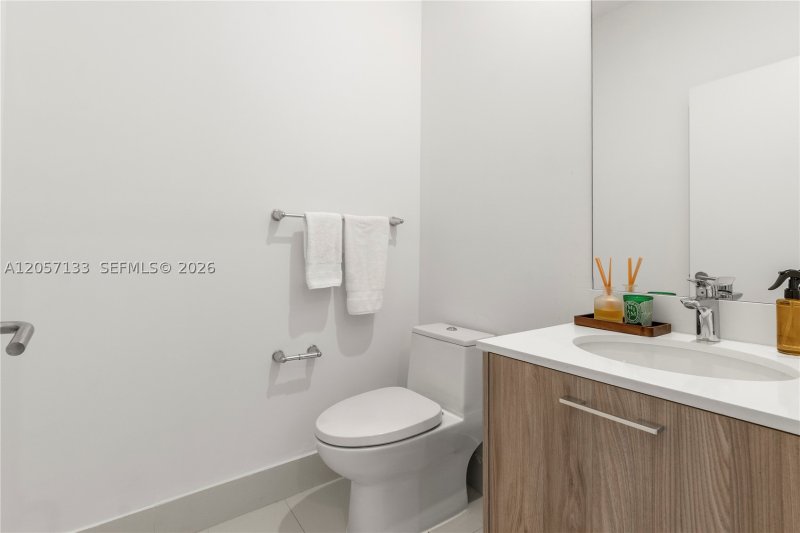 Condo for sale at Paraiso Bayviews 203
