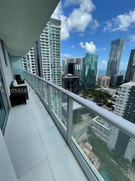 Alquiler de apartamento en 1100 Millecento 2904