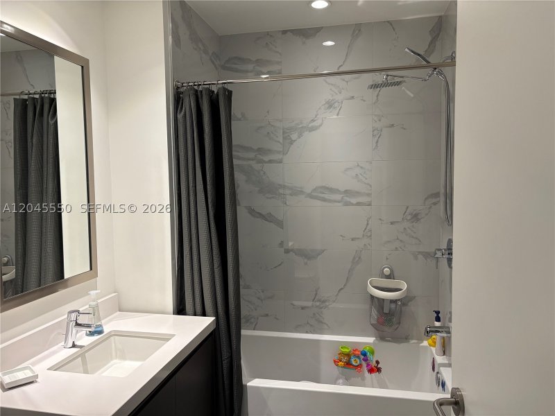 Alquiler de apartamento en Paramount Miami WorldCenter 3706