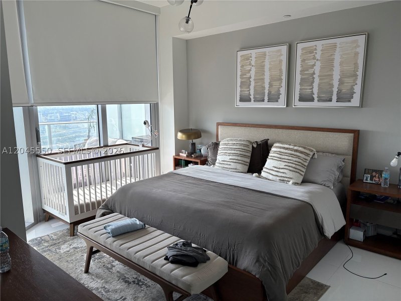 Alquiler de apartamento en Paramount Miami WorldCenter 3706