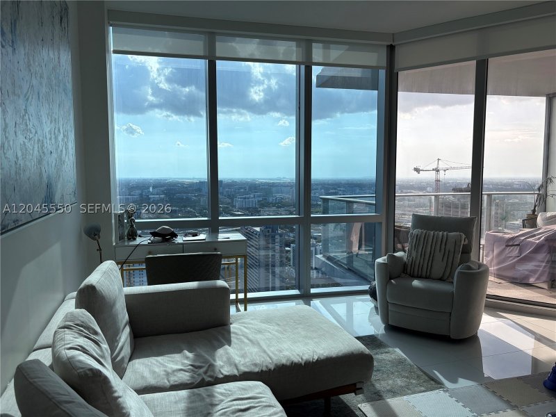 Paramount Miami WorldCenter Apt #3706