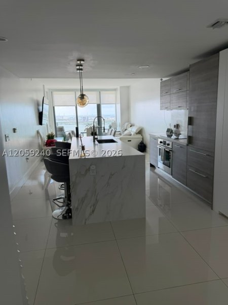 Aluguel de apartamento no Paraiso Bay Miami 3405