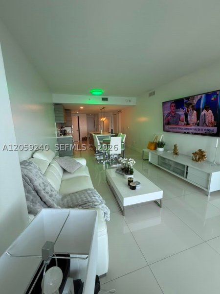 Aluguel de apartamento no Paraiso Bay Miami 3405