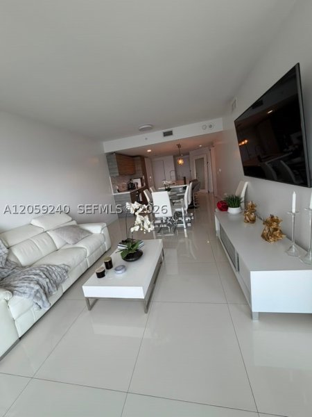Aluguel de apartamento no Paraiso Bay Miami 3405