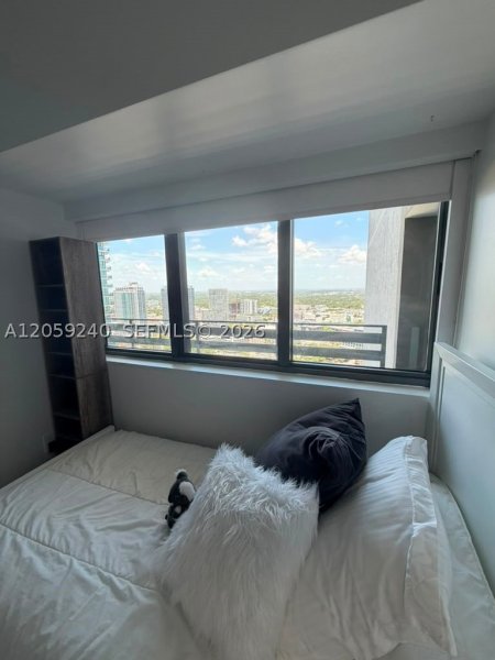 Aluguel de apartamento no Paraiso Bay Miami 3405
