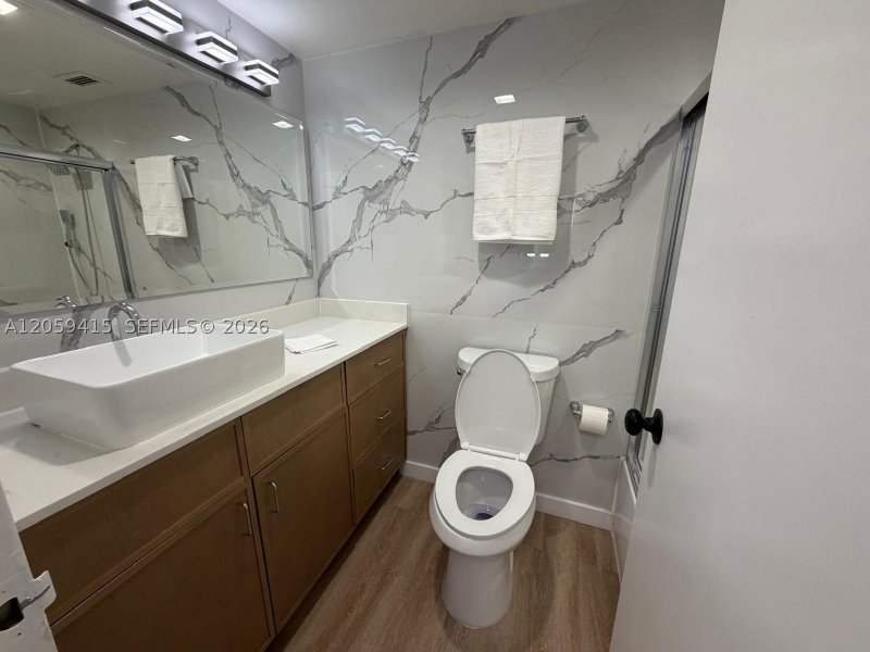 Apartment for rent at Sea Air Towers 1411