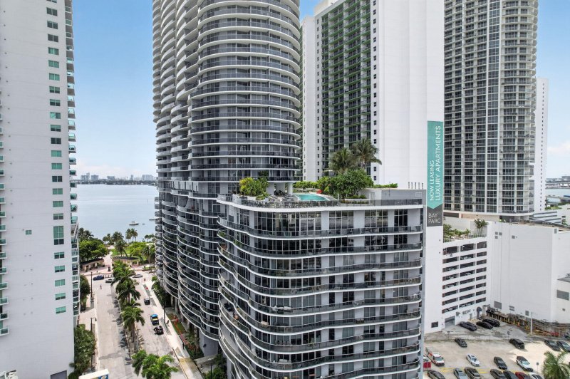 Comprar apartamento no Aria on The Bay 1515