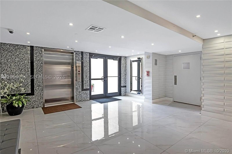 Alquiler de apartamento en Plaza of the Americas 620