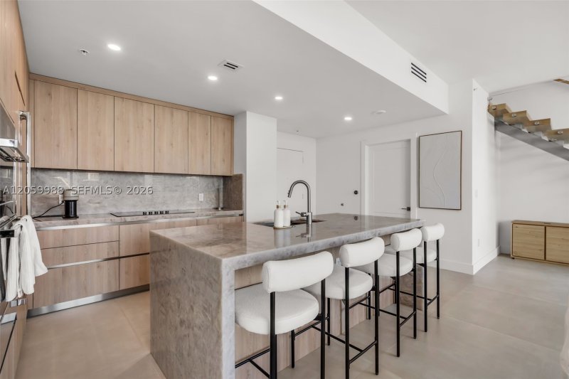 Aluguel de apartamento no Mint at Riverfront 5204