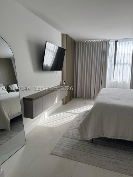Alquiler de apartamento en Brickell Bay Club 2512