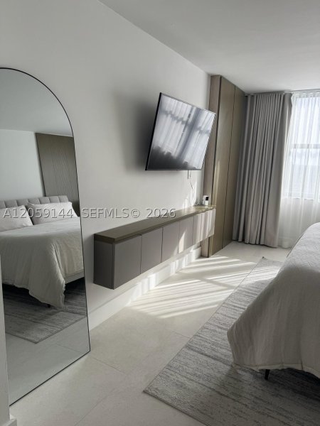 Alquiler de apartamento en Brickell Bay Club 2512