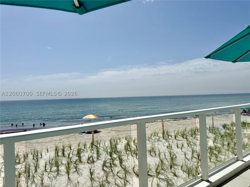 Condo for sale at Parker Tower 310