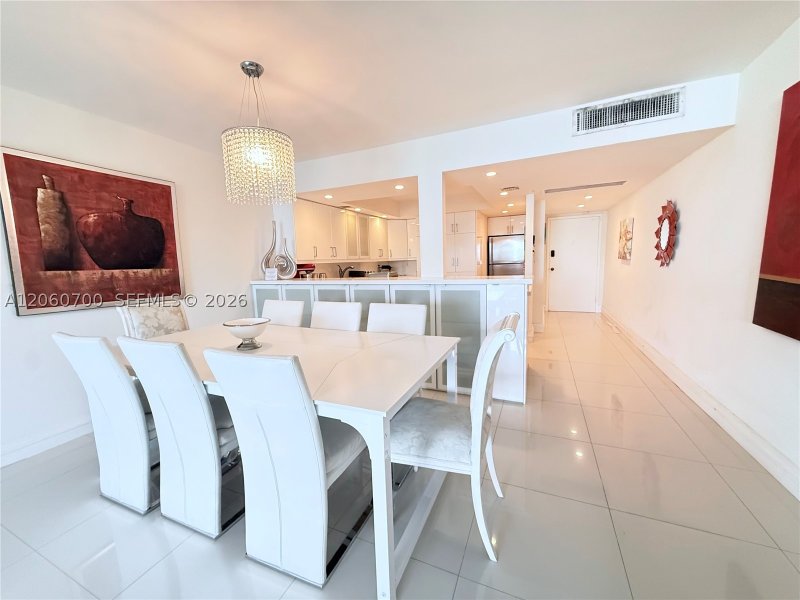 Condo for sale at Parker Tower 310