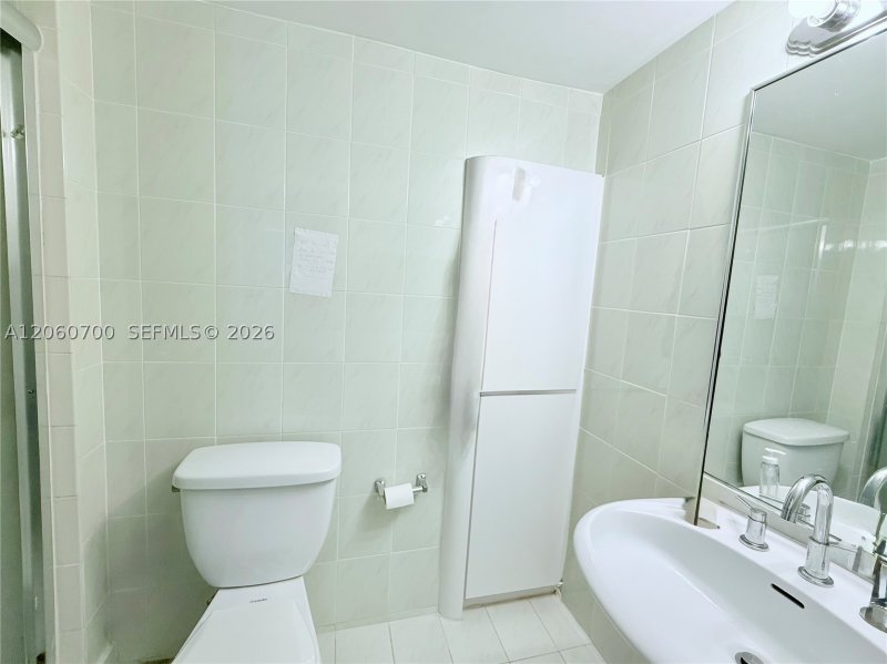 Condo for sale at Parker Tower 310