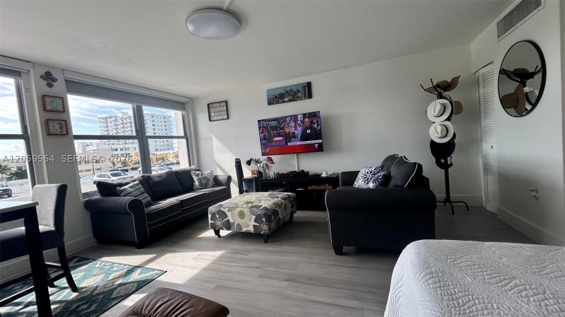 Alquiler de apartamento en Triton Towers 450