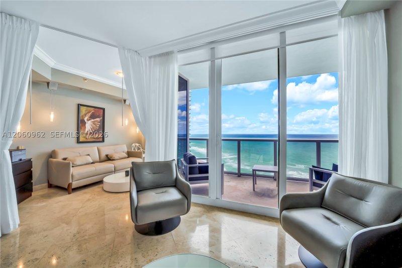 Condo for sale at Ocean One 1903